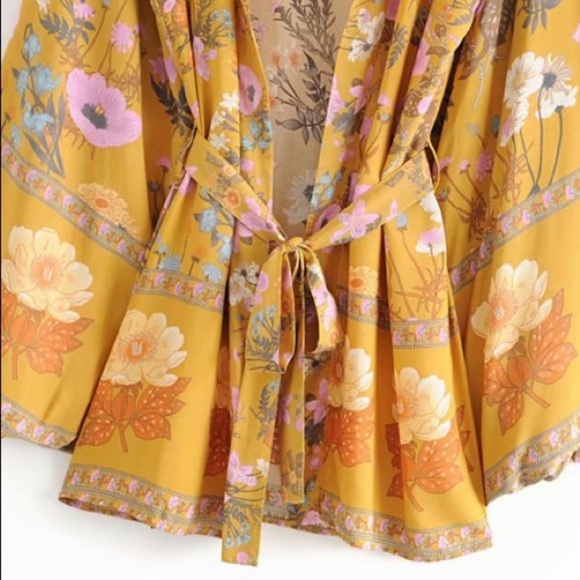SOLD OUT Boho Gypsy Floral Short Kimono Robe Wrap Top - Picture 8 of 8